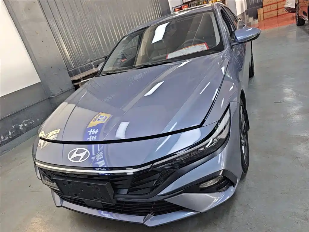 Hyundai Elantra 2024 — фото 3