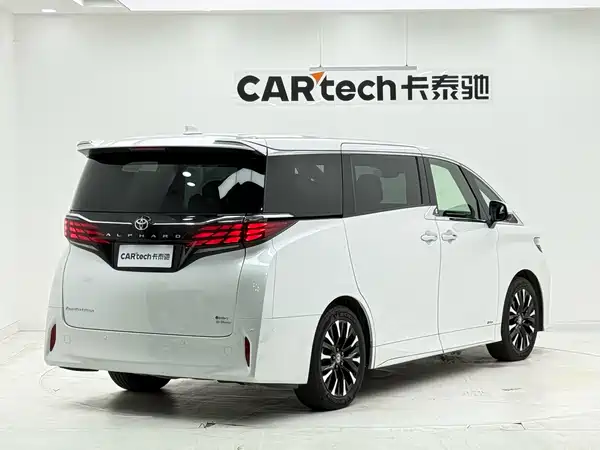 Toyota Alphard 2024