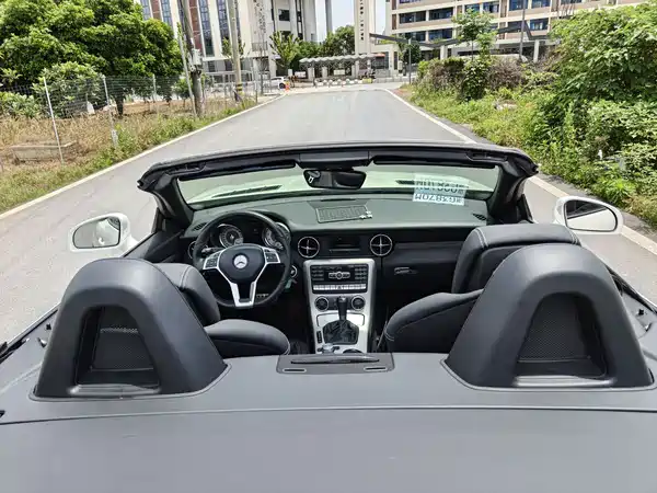 Mercedes-Benz SLK-Class 2011