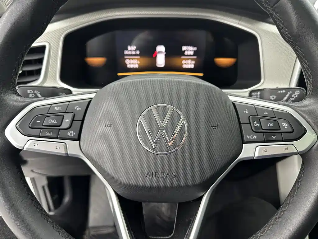 Volkswagen T-Roc 2024 — фото 13