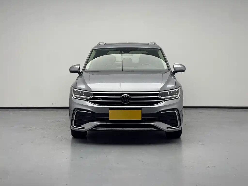 Volkswagen Tiguan L 2023 — фото 3