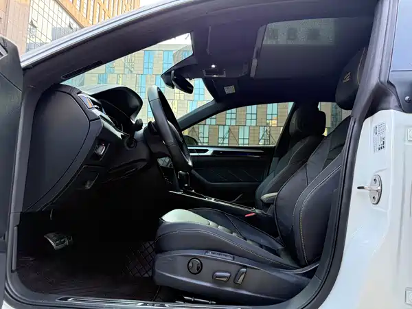 Volkswagen CC 2024