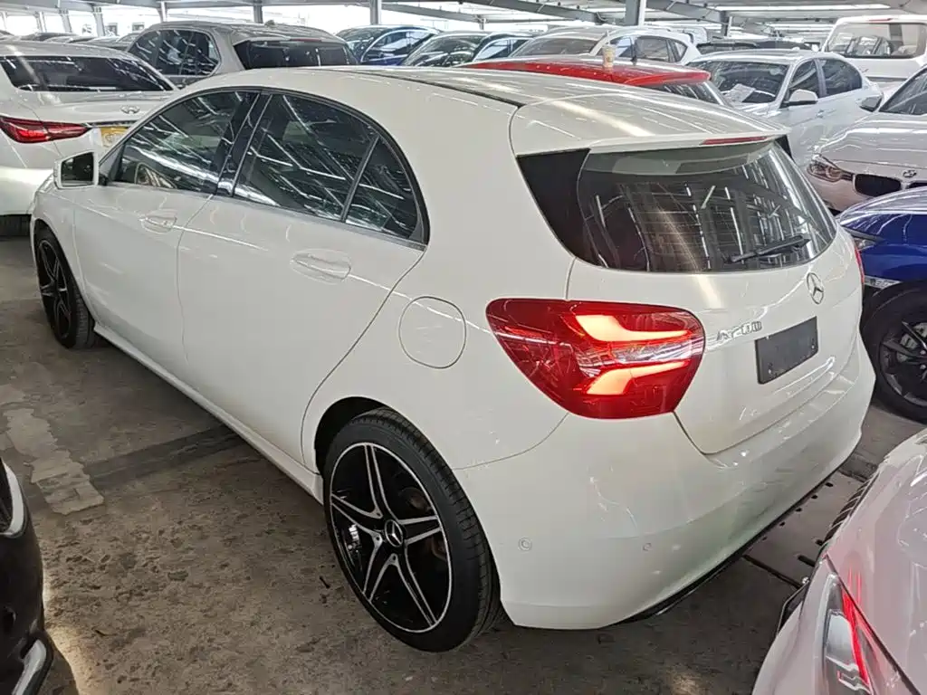 Mercedes-Benz A-Class 2017 — фото 5