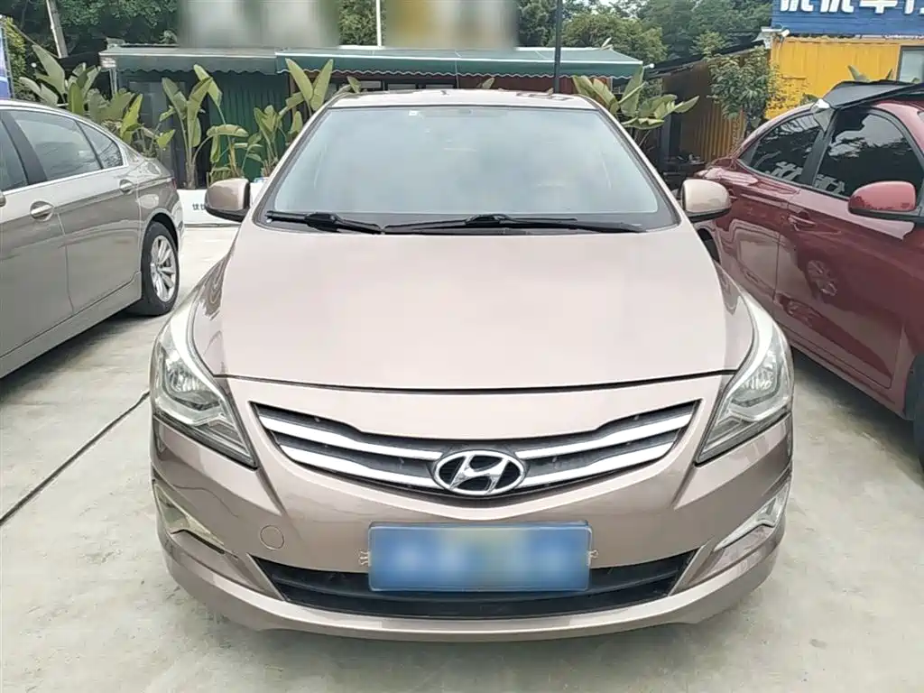 Hyundai Verna 2015 — фото 3