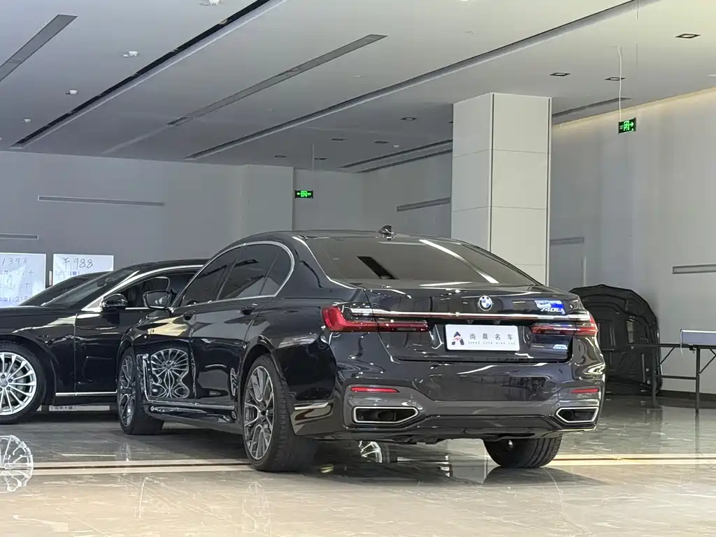 BMW 7 Series 2022 — фото 14