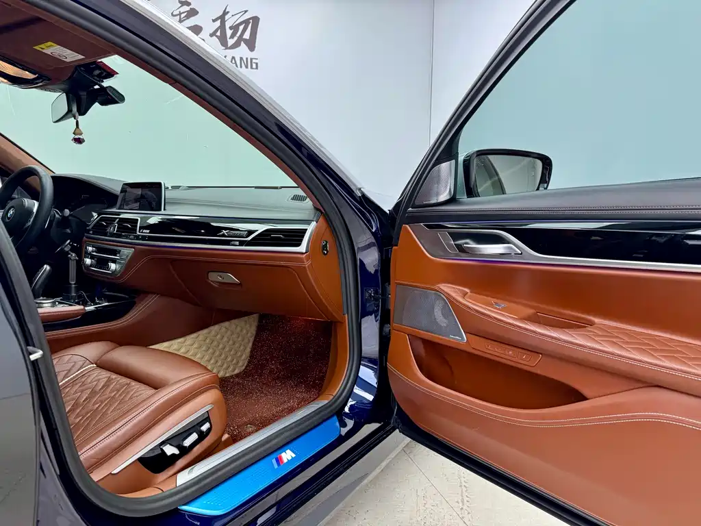 BMW 7 Series 2022 — фото 12