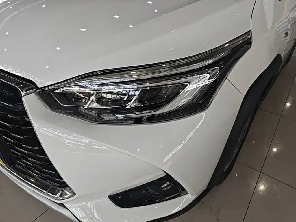 Toyota Yaris L 2021 — фото 24