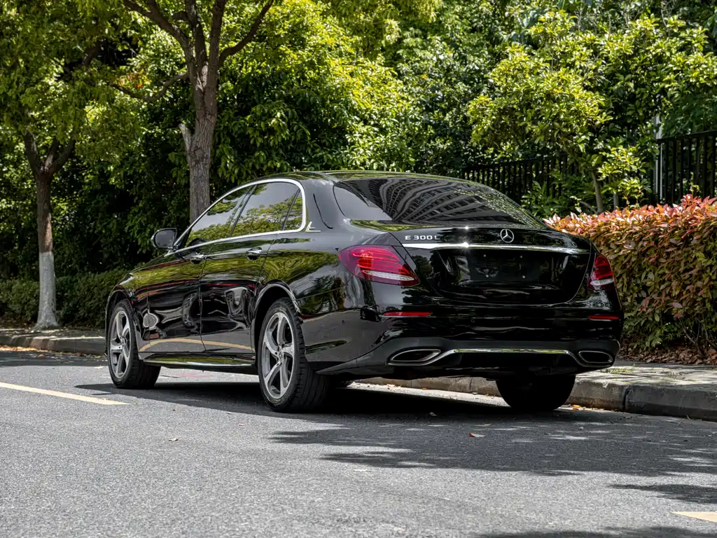 Mercedes-Benz E-Class 2017 — фото 5