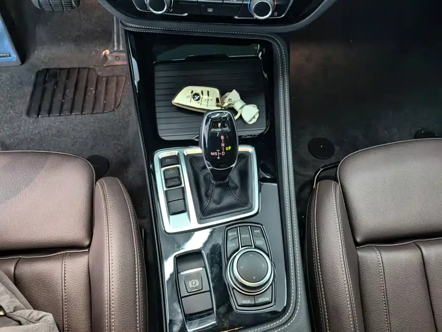 BMW 1 Series 2022 — фото 16
