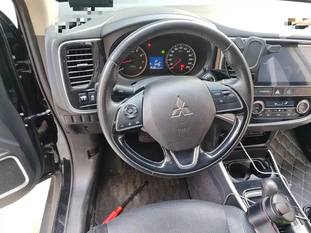Mitsubishi Outlander 2018