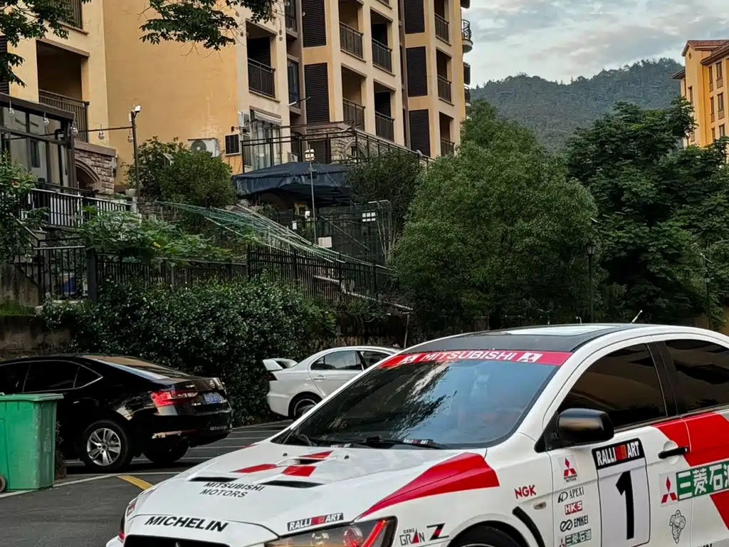 Mitsubishi Lancer EX 2012
