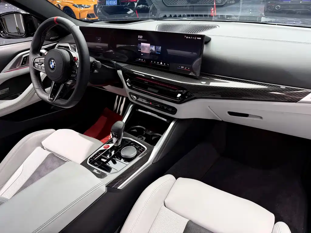 BMW M4 2025 — фото 11