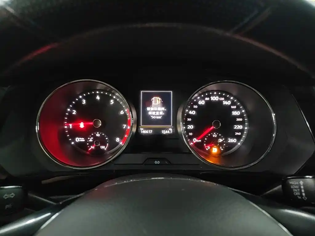 Volkswagen Tiguan L 2018 — фото 12