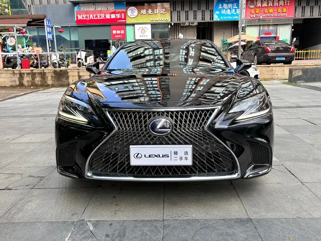 Lexus LS 2019 — фото 2