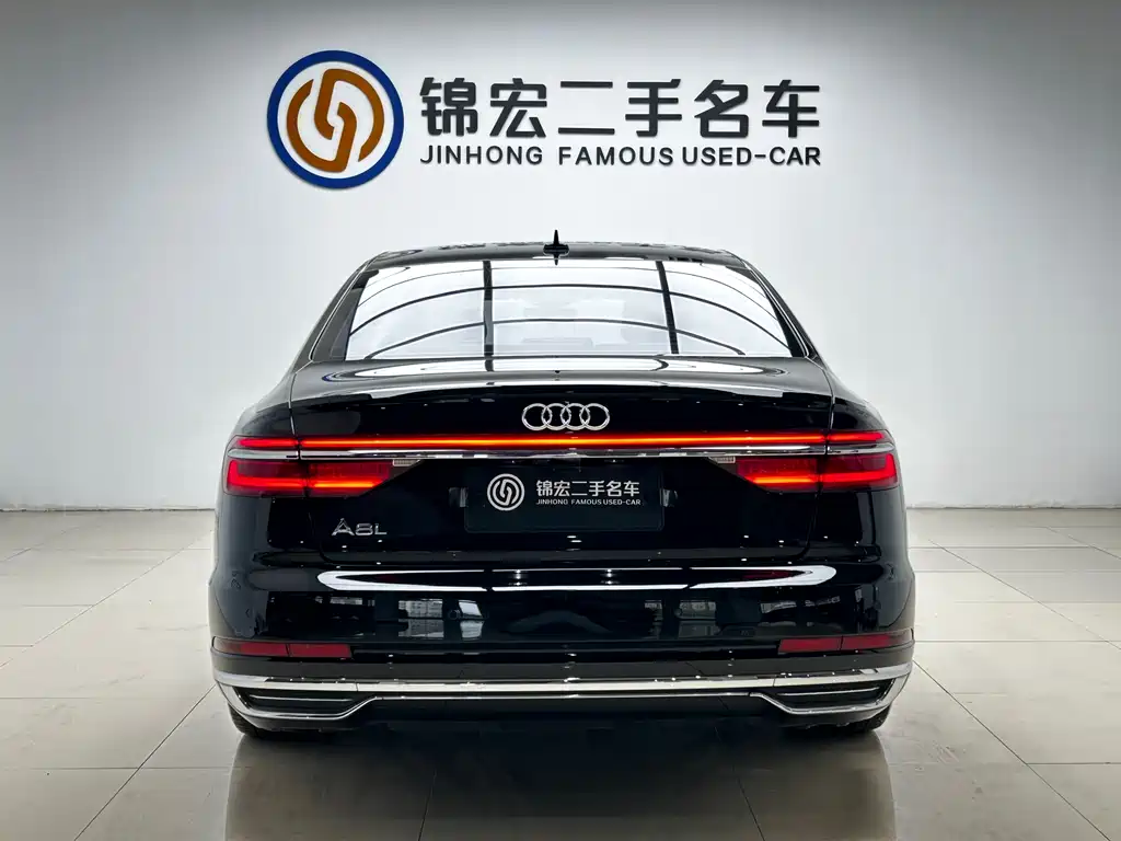 Audi A8 2019 — фото 25