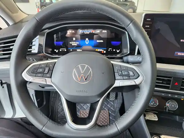 Volkswagen Sagitar 2026