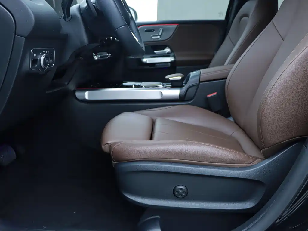 Mercedes-Benz GLB 2022