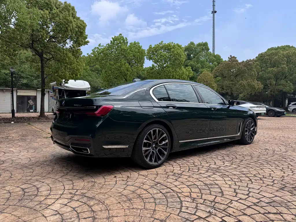 BMW 7 Series 2019 — фото 12
