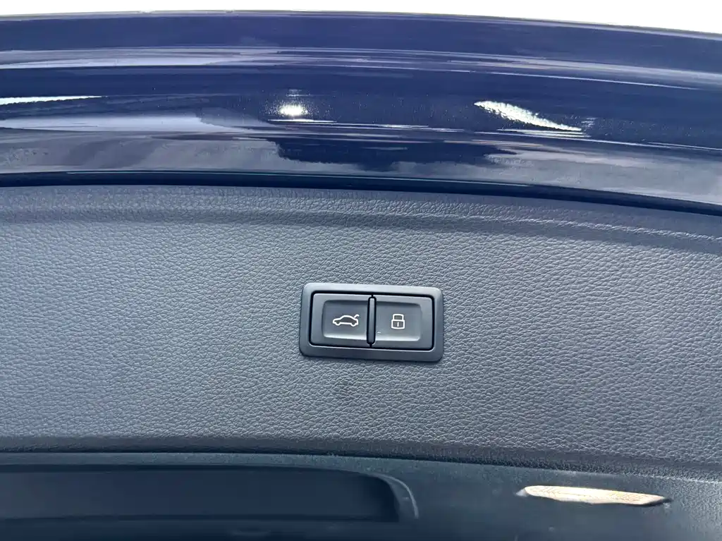 Audi Q5L 2021 — фото 24