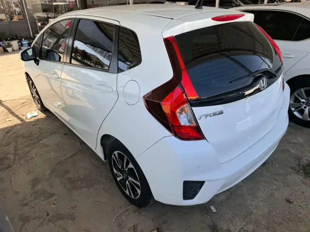 Honda Fit 2017 — фото 5