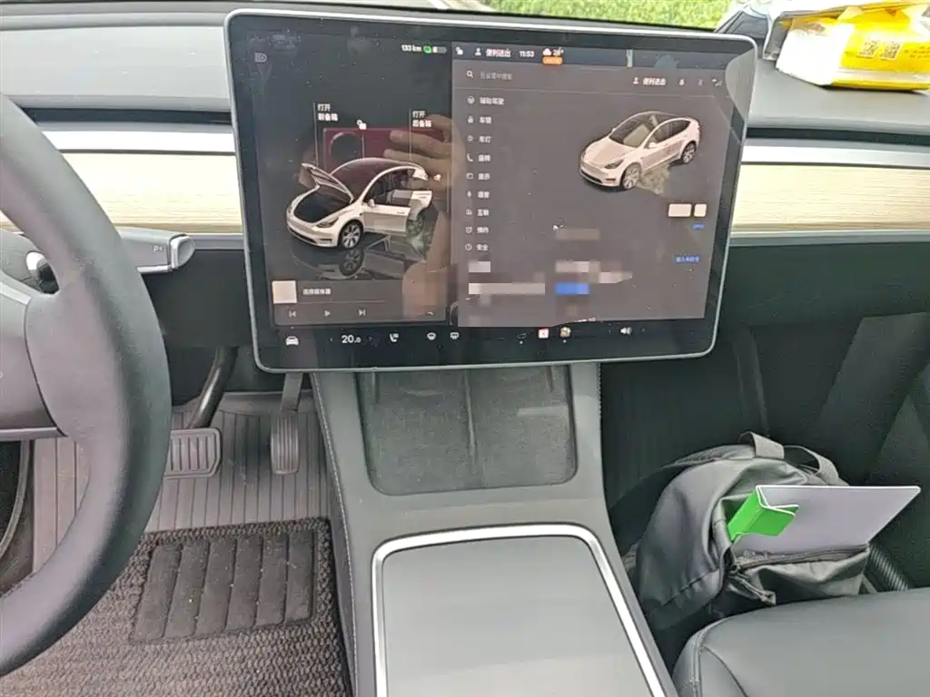 Tesla Model Y 2023 — фото 13
