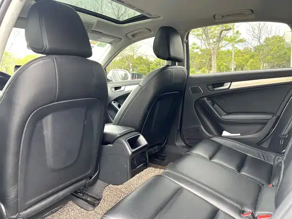 Audi A4L 2016