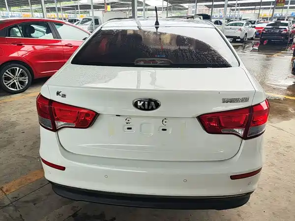 Kia K2 2015