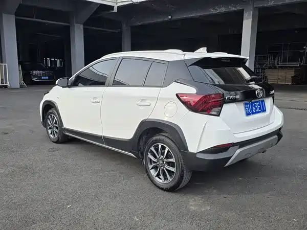 Toyota Yaris L 2023
