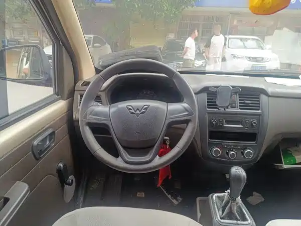 Wuling Rongguang 2019