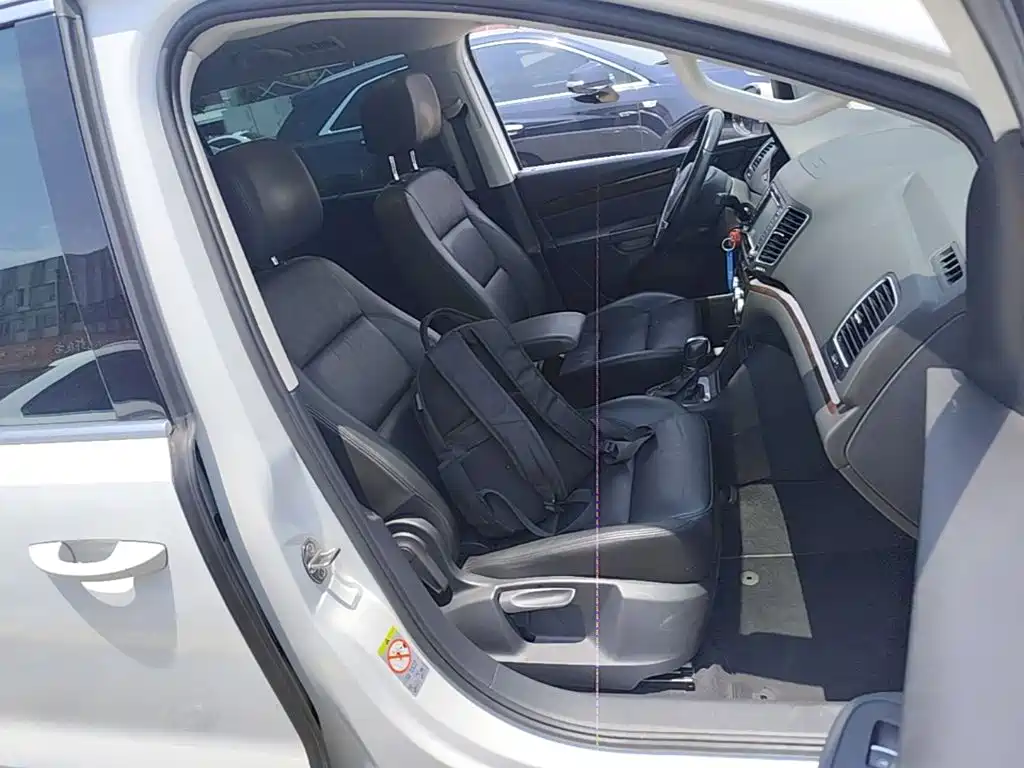 Volkswagen Sharan 2015 — фото 25