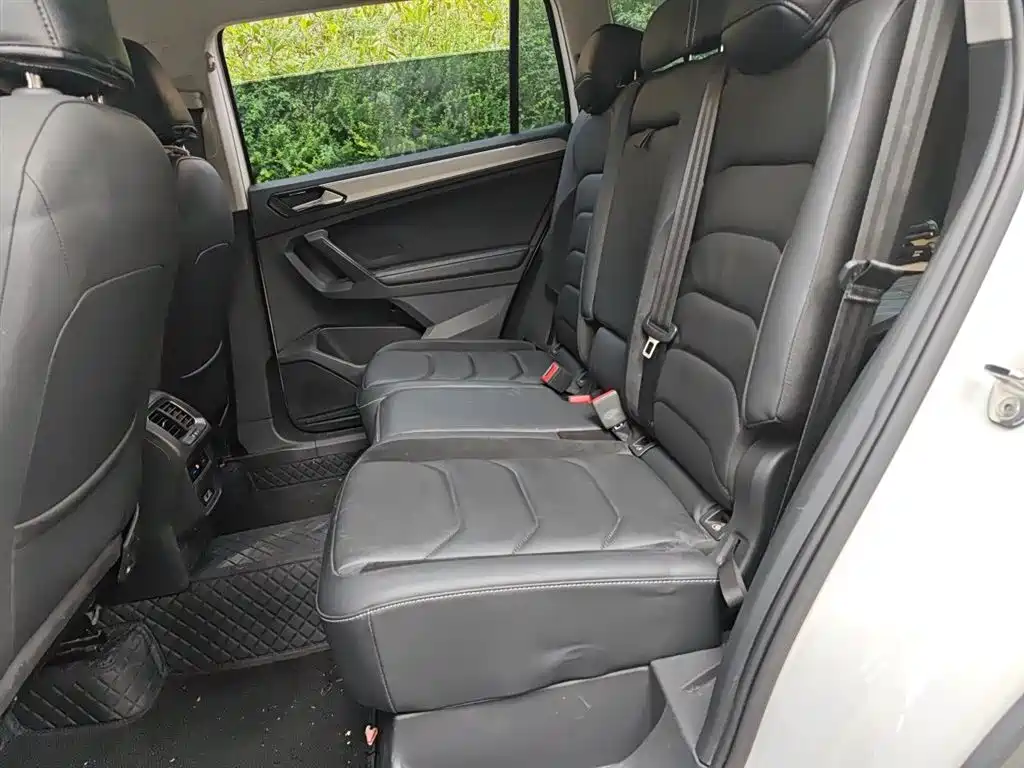 Volkswagen Tiguan L 2017 — фото 15