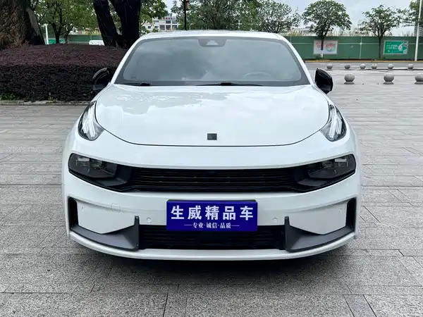 Lynk & Co 03 2022