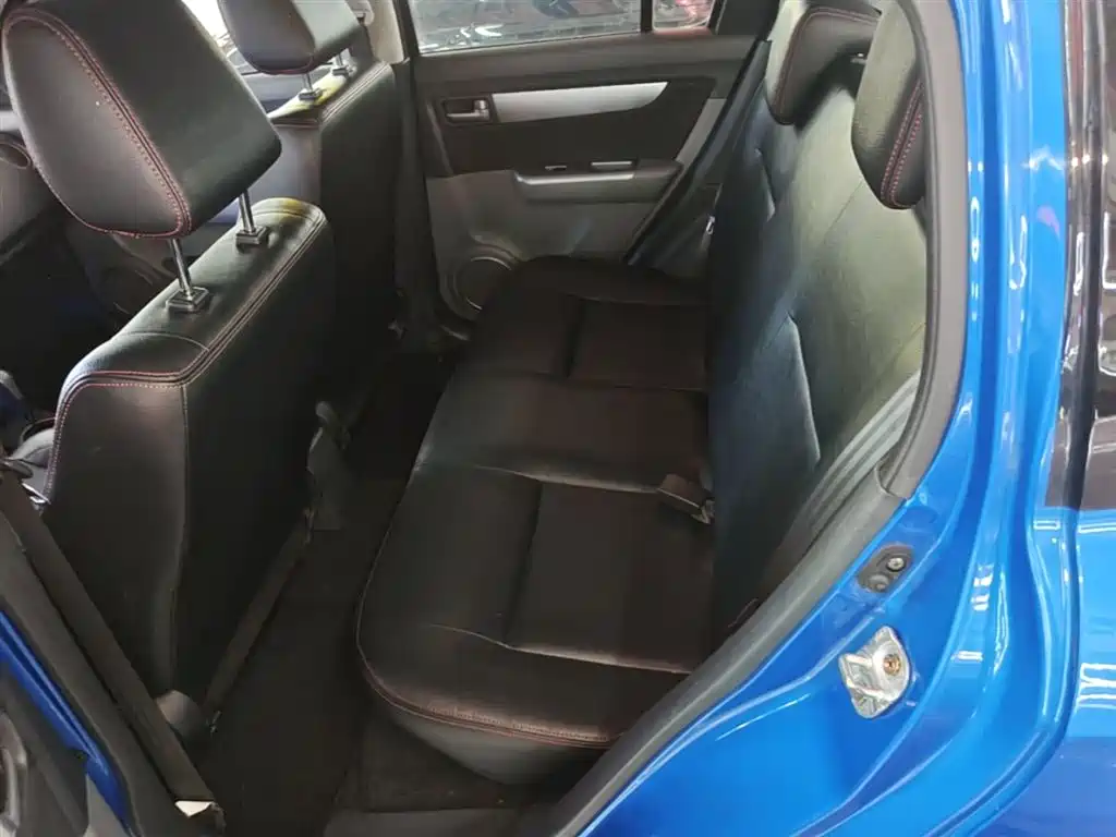 Suzuki Swift 2016 — фото 17