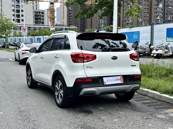 Kia KX3 2016