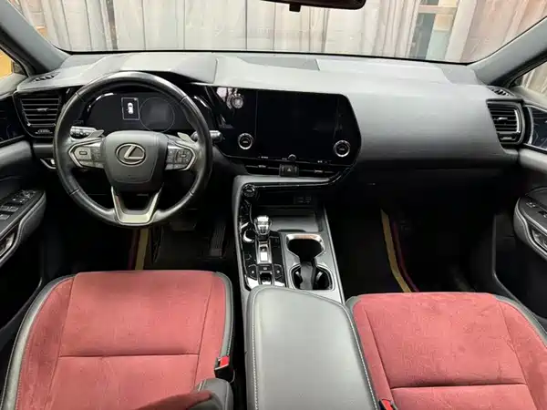 Lexus NX 2022