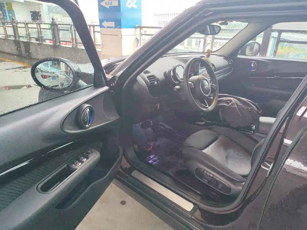 MINI Clubman 2019 — фото 13