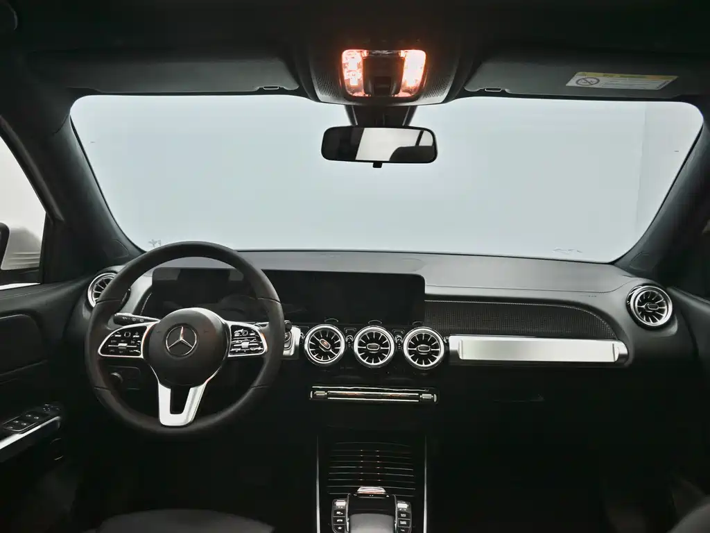 Mercedes-Benz GLB 2023 — фото 8