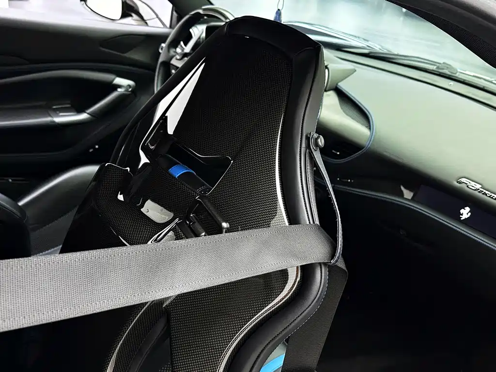 Ferrari F8 2022 — фото 18