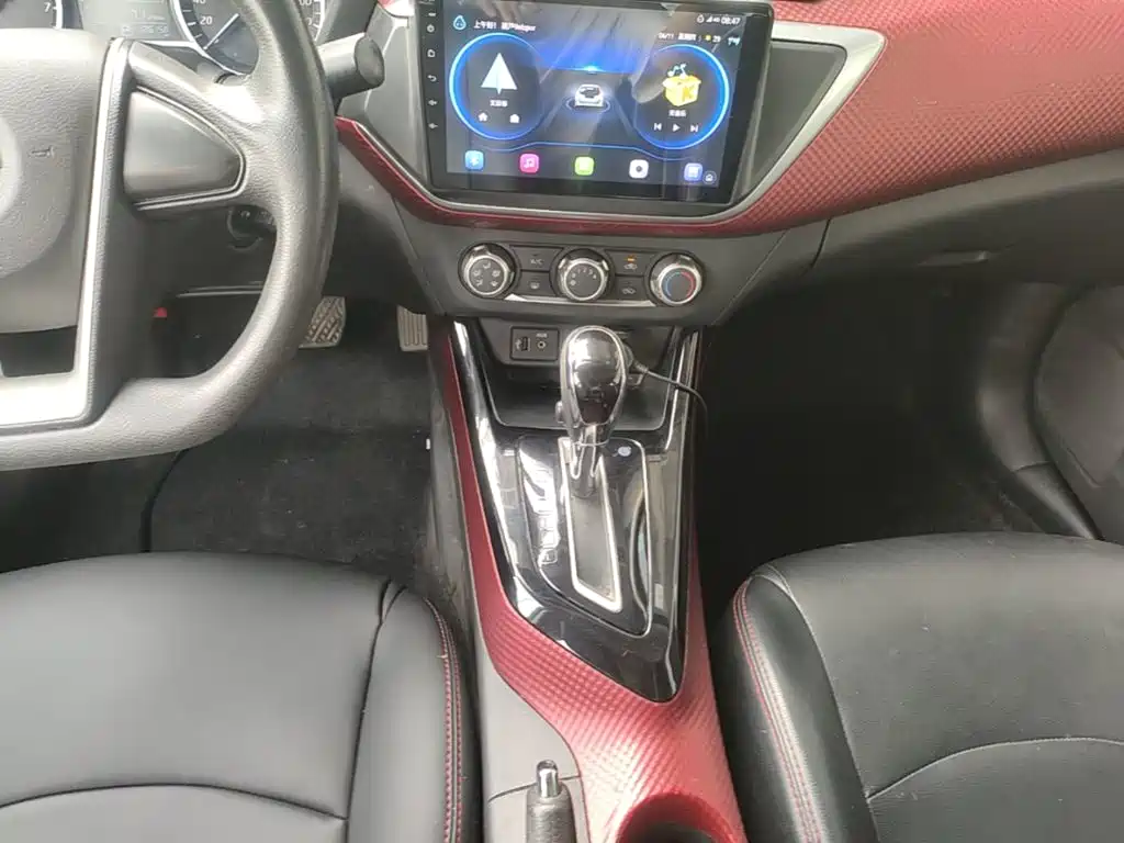 Nissan Bluebird 2018 — фото 14