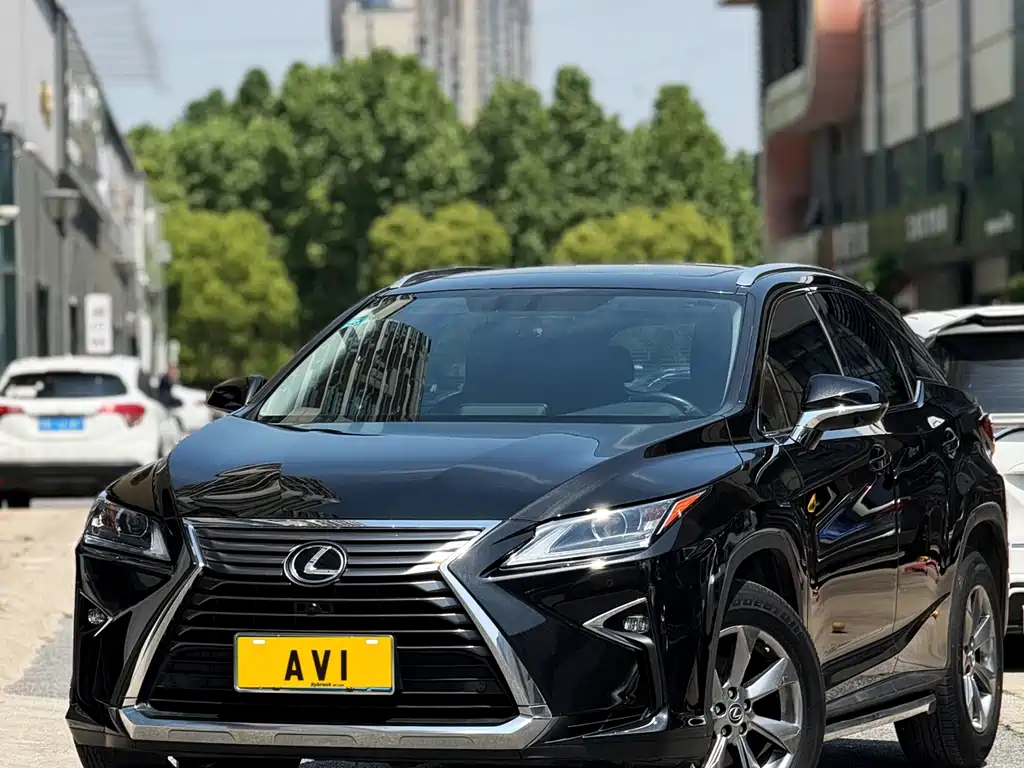 Lexus RX 2019 — фото 1