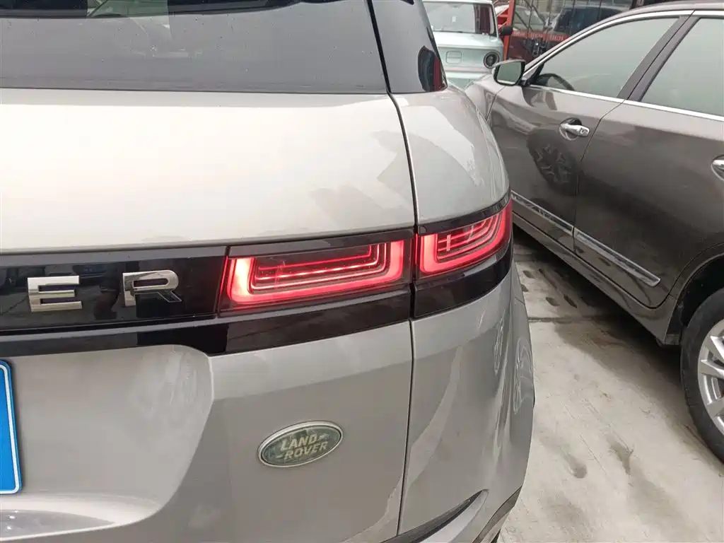 Land Rover Evoque 2022 — фото 24