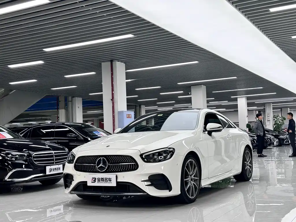 Mercedes-Benz E-Class 2022 — фото 1