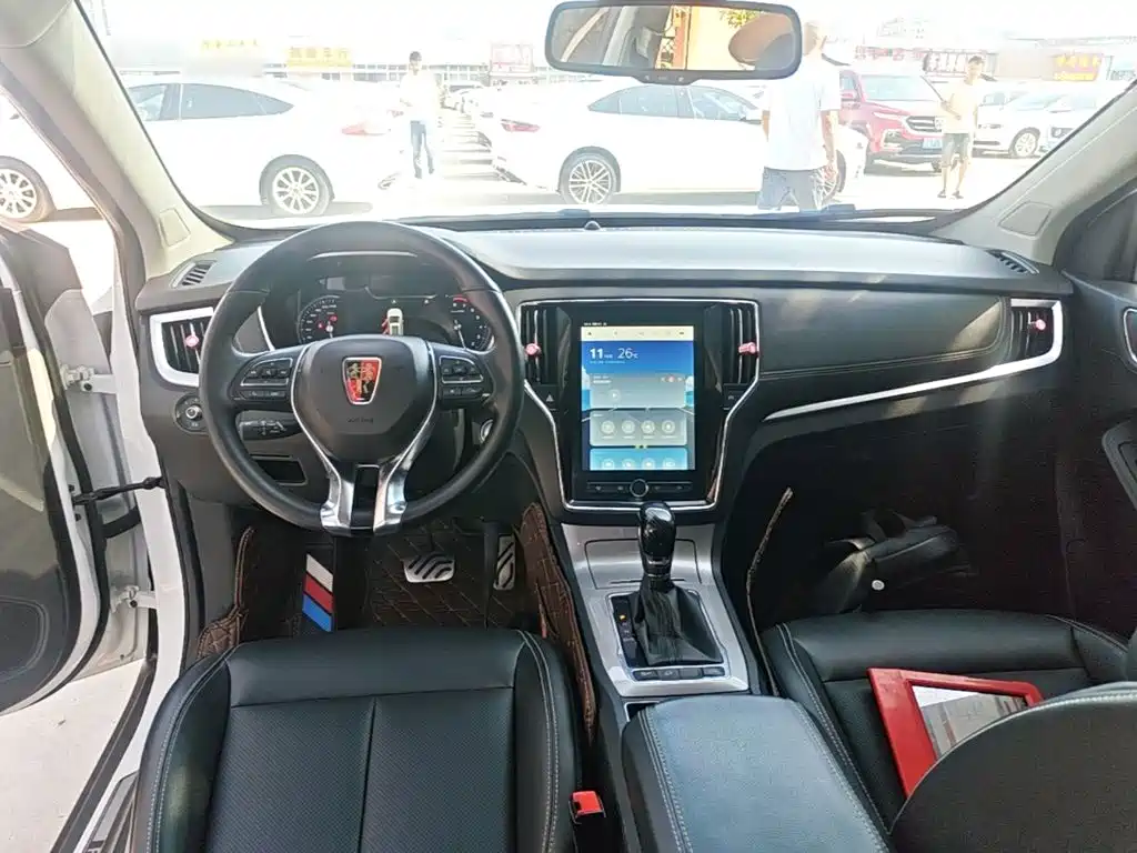 Roewe RX5 2019 — фото 10