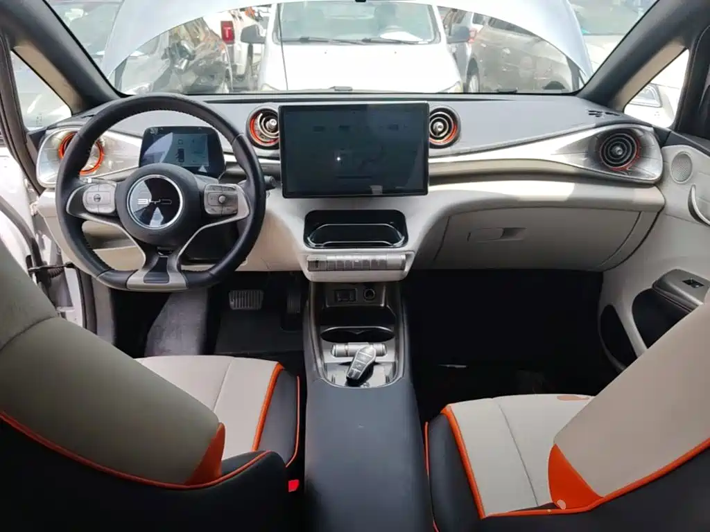 BYD Dolphin 2023 — фото 10