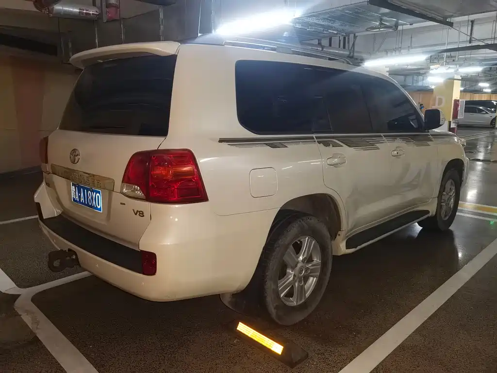 Toyota Land Cruiser 2015