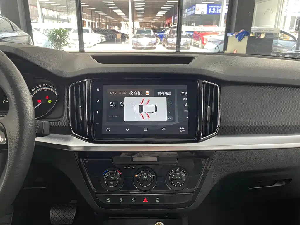 Skoda Kamiq 2023 — фото 10
