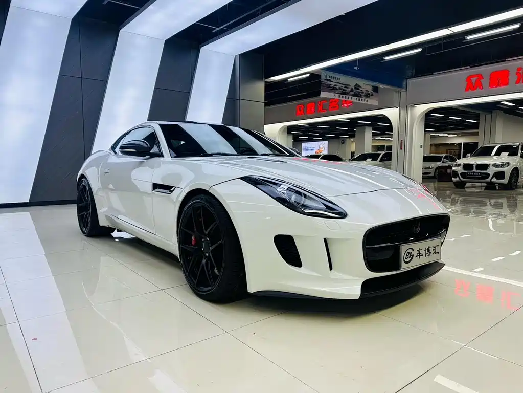 Jaguar F-TYPE 2017 — фото 3