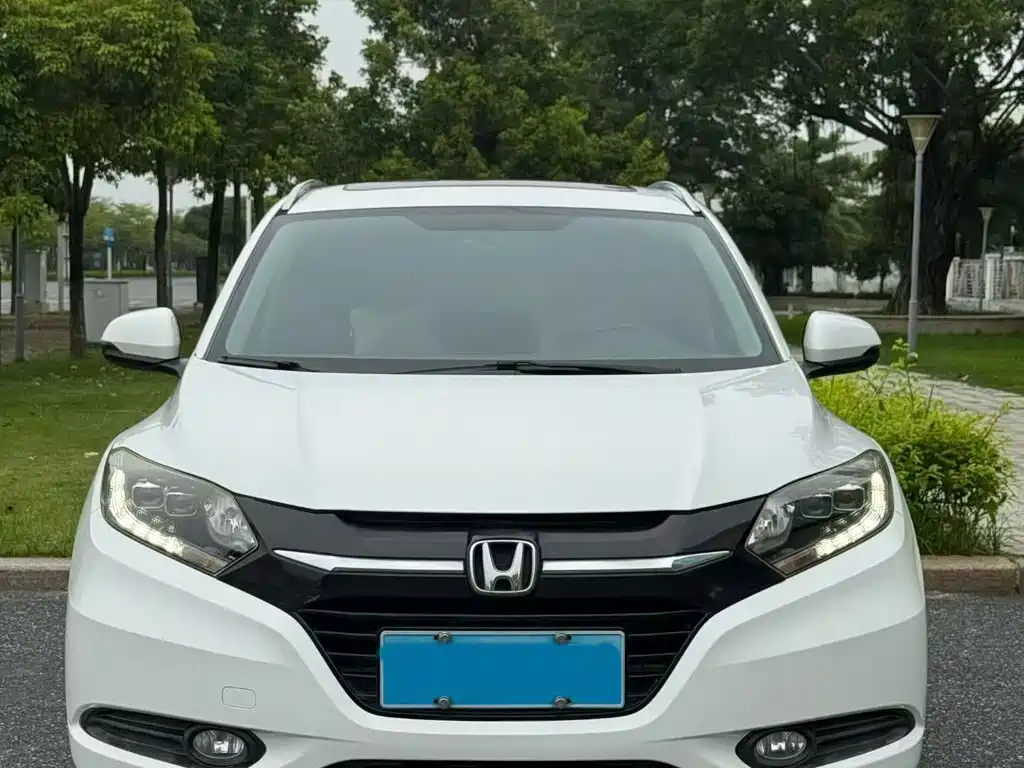 Honda Vezel 2016