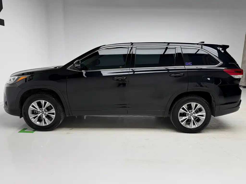 Toyota Highlander 2019 — фото 9