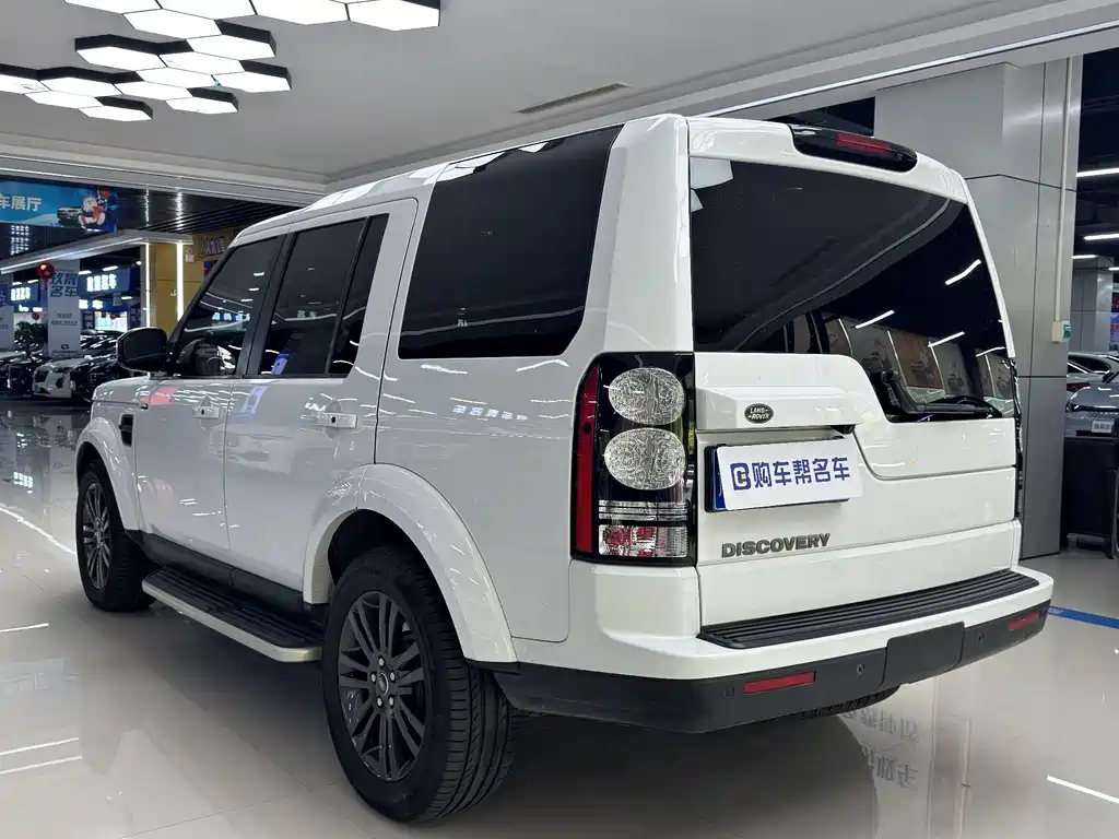 Land Rover Discovery 2017 — фото 14